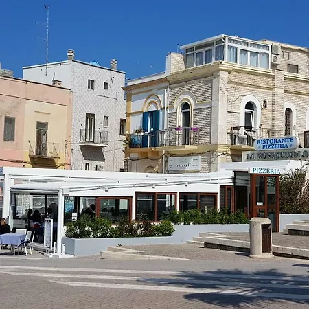 Adamara Torre A Mare